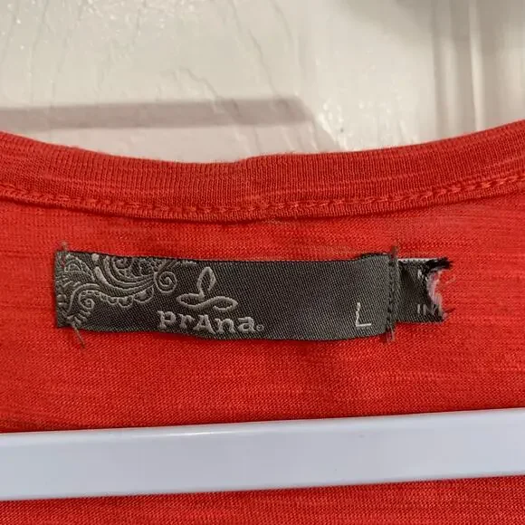 prAna red ribbed front tie neck Ocupas Popover Top Large - Picture 7 of 9